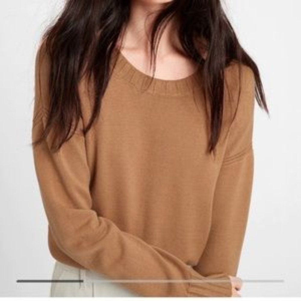 Banana Republic Relaxed Crew Neck Sweater